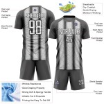 Maillot de football personnalisé à rayures ethniques gris acier, blanc et noir, sublimation Maillot de football personnalisé à rayures ethniques gris acier, blanc et noir, sublimation